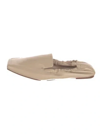 Pre-owned Porte & Paire Leather Loafers In Neutrals