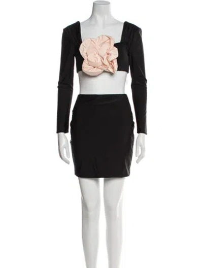 Pre-owned Portia And Scarlett Colorblock Pattern Pleated Accents Skirt Set In Black