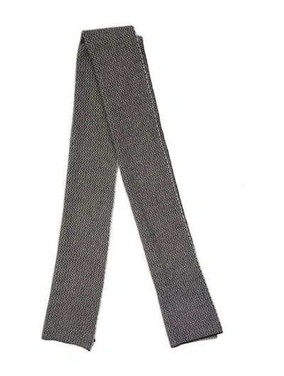 Pre-owned Portolano Wool Printed Scarf In Black