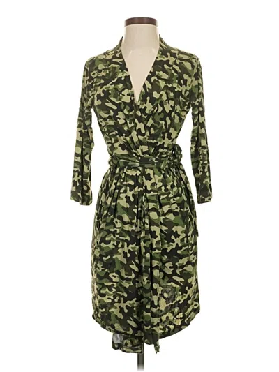 Pre-owned Posh Peanut Casual Dress In Green
