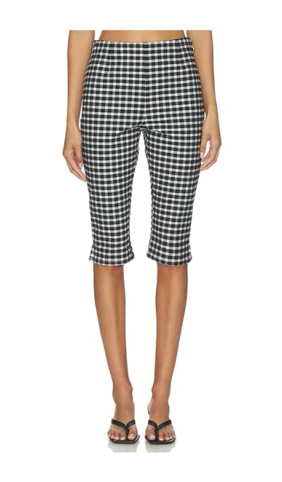 Posse Chiara Capri In Black