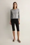 Posse Mina Capri