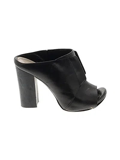 Pre-owned Pour La Victoire Heels In Black