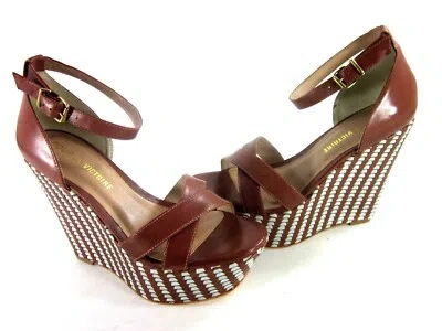 Pre-owned Pour La Victoire Women's Bonita Fashion Wedge Sandal Cognac Leather Us Size 7 M In Brown
