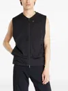 Poutnik By Tilak Blade Gilet