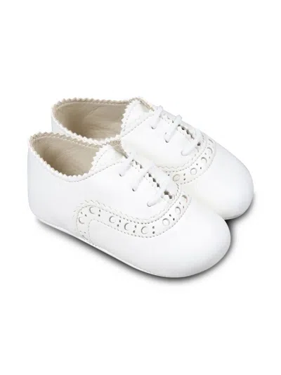 Pèpè Babies' Janys Pre-walkers In 白色