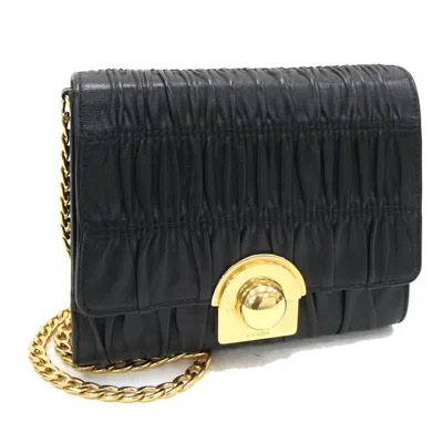 Prada -- Black Leather Shoulder Bag ()