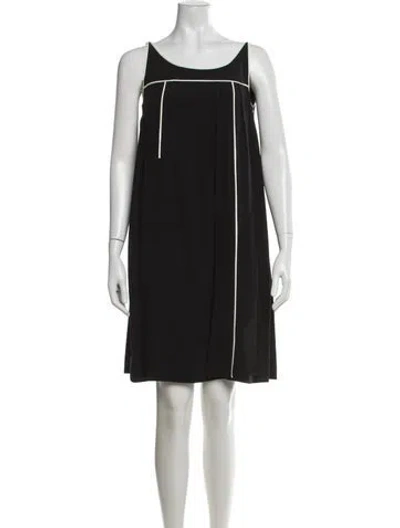 Pre-owned Prada 2016 Knee-length Dress In Black