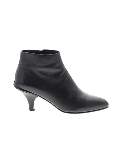 Pre-owned Prada Ankle Boots In Black