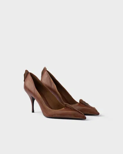 PRADA PUMPS AUS ANTIKEM LEDER