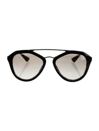 Pre-owned Prada Aviator Gradient Sunglasses In Black