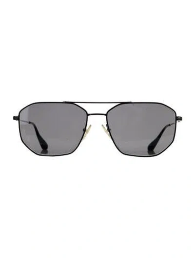 Pre-owned Prada Aviator Tinted Sunglasses In Black