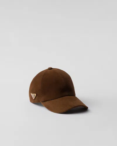 Prada Baseballkappe Aus Wildleder In Kakaobraun