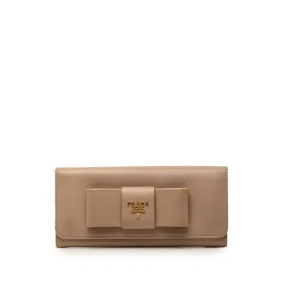 Pre-owned Prada Beige Leather Long Wallet (bi-fold) ()