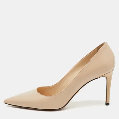 Pre-owned Prada Beige Saffiano Patent Leather Pointed Toe Pumps Size 39 In Sand
