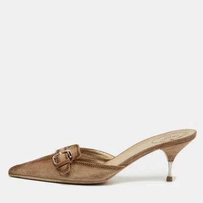 Pre-owned Prada Beige Suede Buckle Detail Pointed Toe Mules Size 40 In Sand