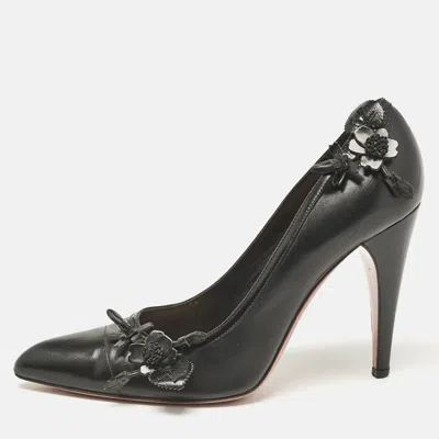 Pre-owned Prada Black Leather Flower Pointed Toe Pumps Size 38.5