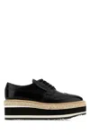 Prada Scarpe Stringate In Pelle Nera  Donna