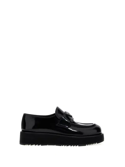 Prada Black Leather Loafer With Logo In Nero