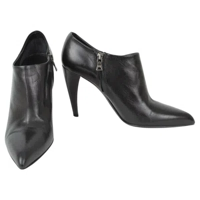 Pre-owned Prada Black Leather Side Zip Ankle Bootie With 4” Lobster Claw Heel – 38, 2001