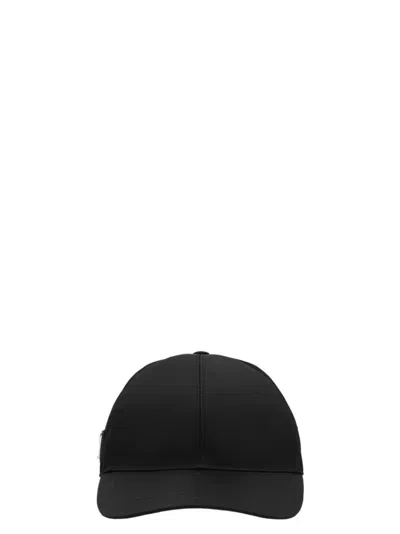 PRADA BLACK LOGO CAP