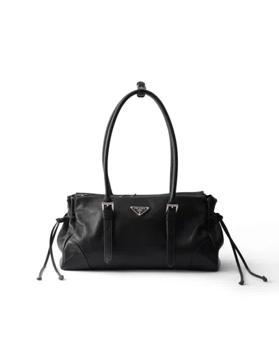 Prada Mittelgrosse Tote Bag Aus Gealtertem Leder In Black