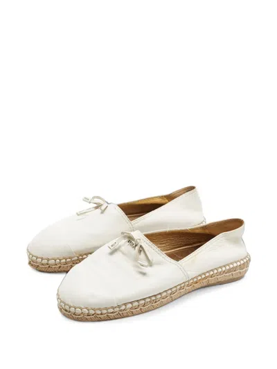 Pre-owned Prada Bow Flat Espadrilles In White