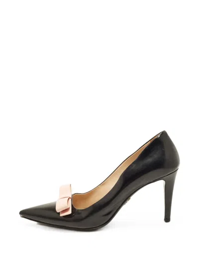 Pre-owned Prada Bow Pointed-toe Pumps In Black
