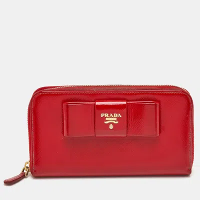Pre-owned Prada Bow Red Patent Leather Zip Around Wallet