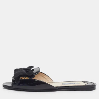 Pre-owned Prada Bow Size 37 Black Patent Leather Flat Slide Sandals