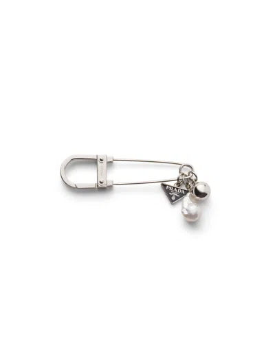 Prada Brosche Aus Metall Und Perlen In Silver