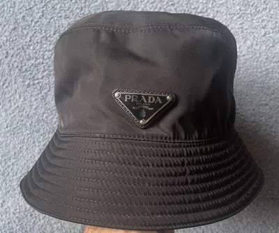 Pre-owned Prada Bucket Hat Black Large Nylon