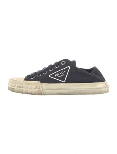 Pre-owned Prada Canvas Sneakers In Blue