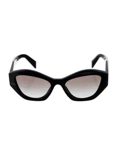 Pre-owned Prada Cat-eye Gradient Sunglasses In Black