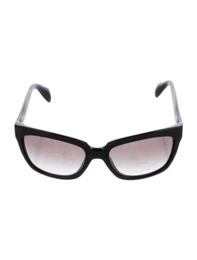 Pre-owned Prada Cat-eye Gradient Sunglasses In Black