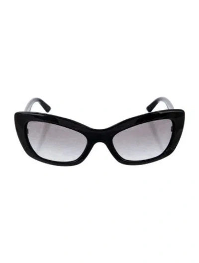 Pre-owned Prada Cat-eye Gradient Sunglasses In Black