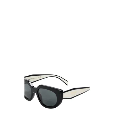 Prada Cat-eye Shaped Sunglasses In Black