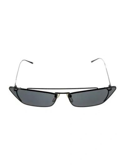 Pre-owned Prada Cat-eye Tinted Sunglasses In Black