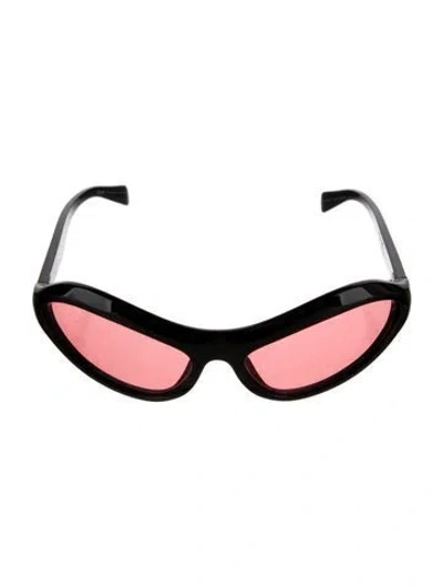 Pre-owned Prada Cat-eye Tinted Sunglasses In Black