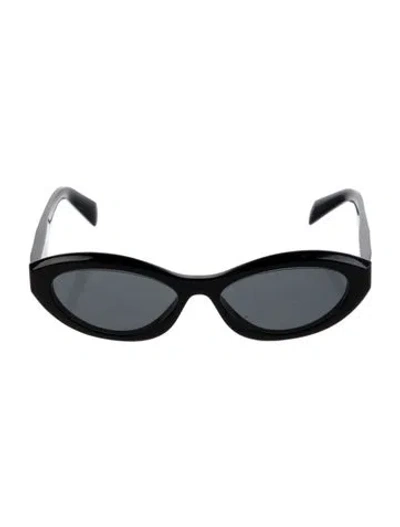 Pre-owned Prada Cat-eye Tinted Sunglasses In Black