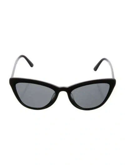 Pre-owned Prada Cat-eye Tinted Sunglasses In Black
