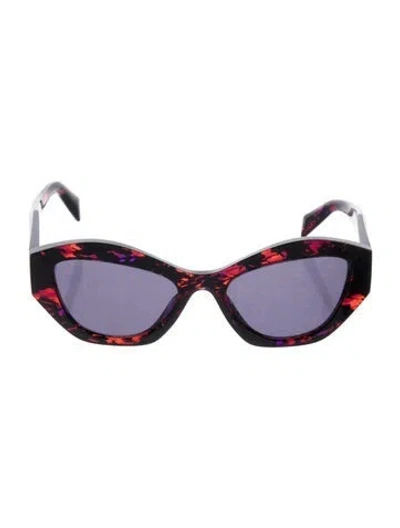 Pre-owned Prada Cat-eye Tinted Sunglasses In Red