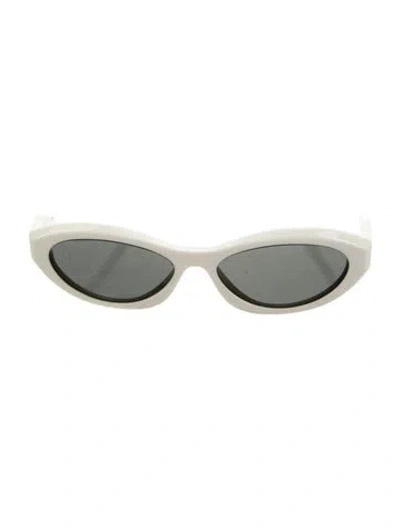 Pre-owned Prada Cat-eye Tinted Sunglasses In White