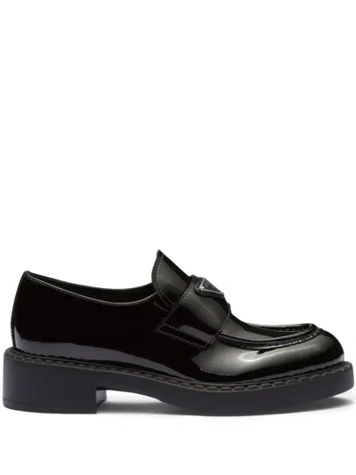 Prada Chocolate Patent Leather Loafers In Schwarz