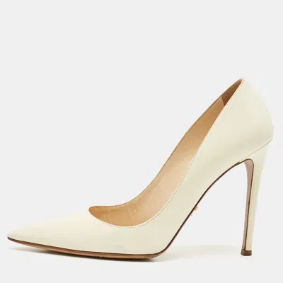 Pre-owned Prada Cream Patent Leather Pointed Toe Pumps Size 41 In White