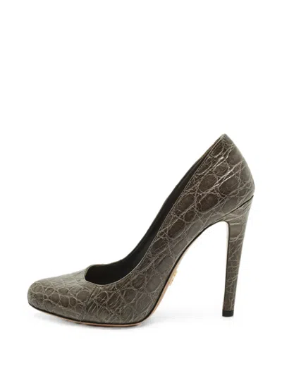 Pre-owned Prada Croc-embossed Pumps In Brown