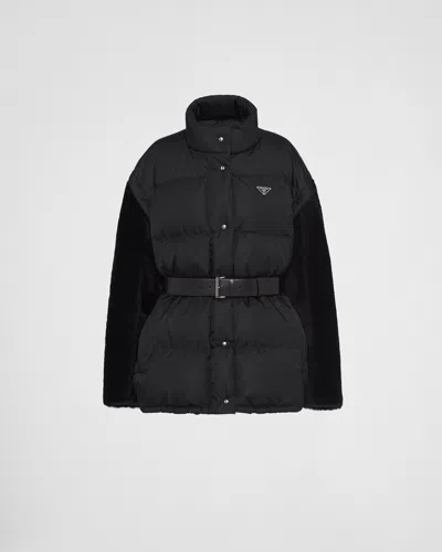 PRADA DAUNENJACKE AUS RE-NYLON