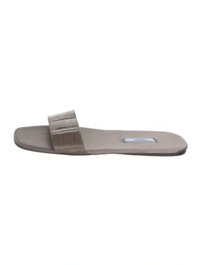 Pre-owned Prada Embossed Leather Flats In Gray