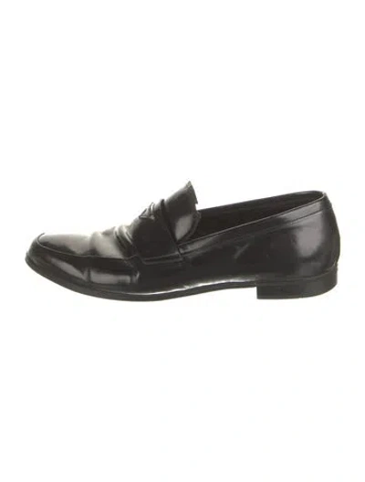 Pre-owned Prada Enameled Metal Triangle Leather Dress Loafers In Black
