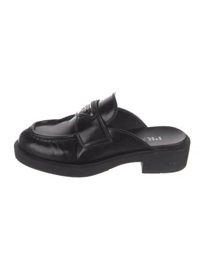 Pre-owned Prada Enameled Metal Triangle Leather Loafer Sneakers In Black